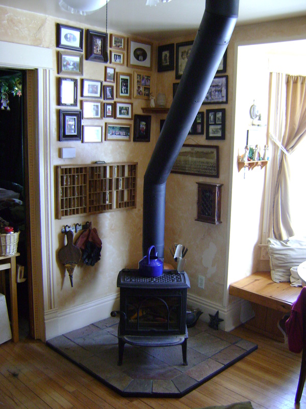 Wood heat stove
