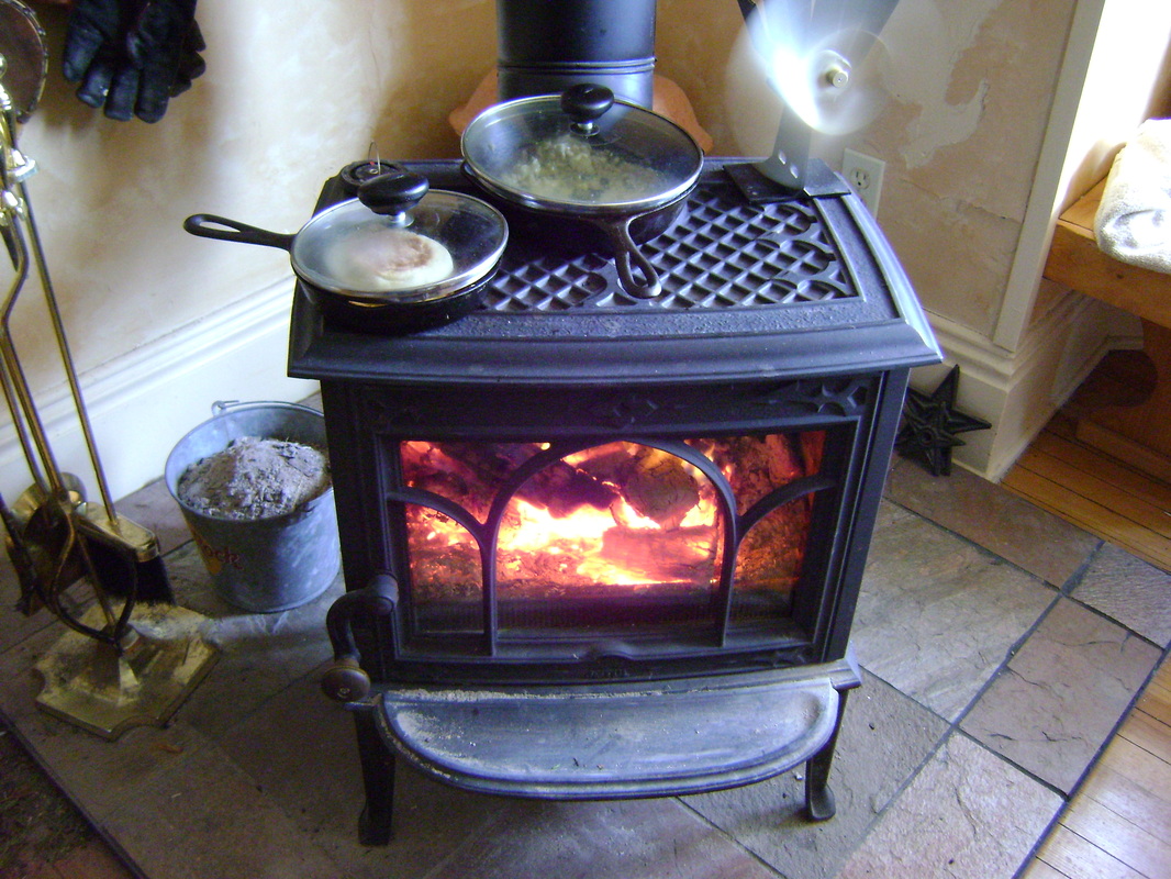 How To Cook On A Wood Stove Our Tiny, Cooking In Your Fireplace